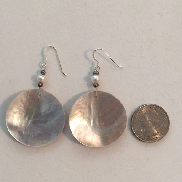 Exquisite handmade earrings Pearl,shell, sterling - Picture 2 of 6